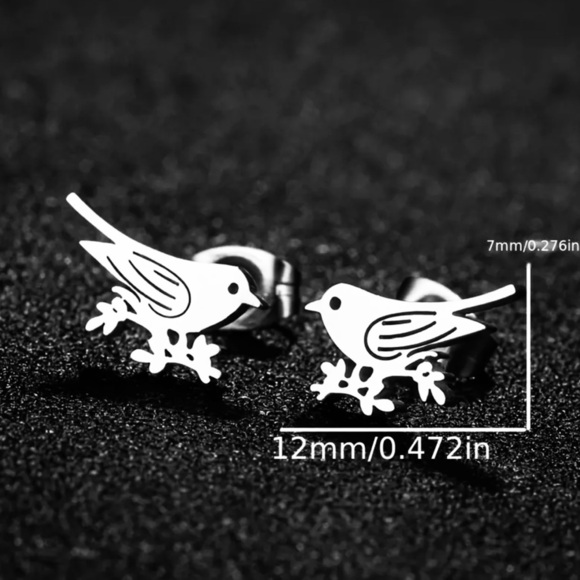 ⚜️3 for $30⚜️ Adorable Bird Stud Earrings (Stainless Steel, Rose Gold Tone) 🕊️ - Picture 3 of 3